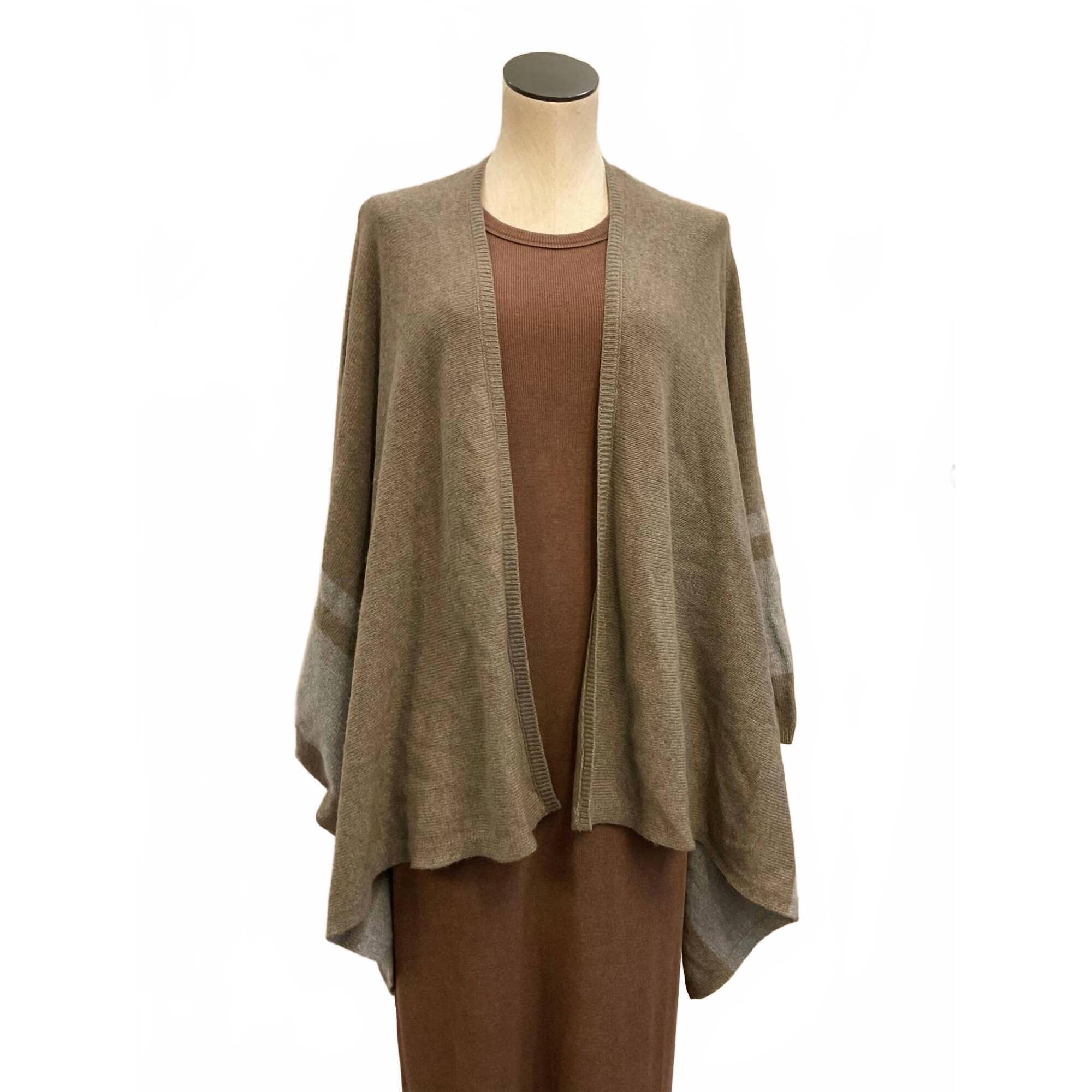 New Velvet By Graham & Spencer Women's Harper Open Front Poncho In Khaki